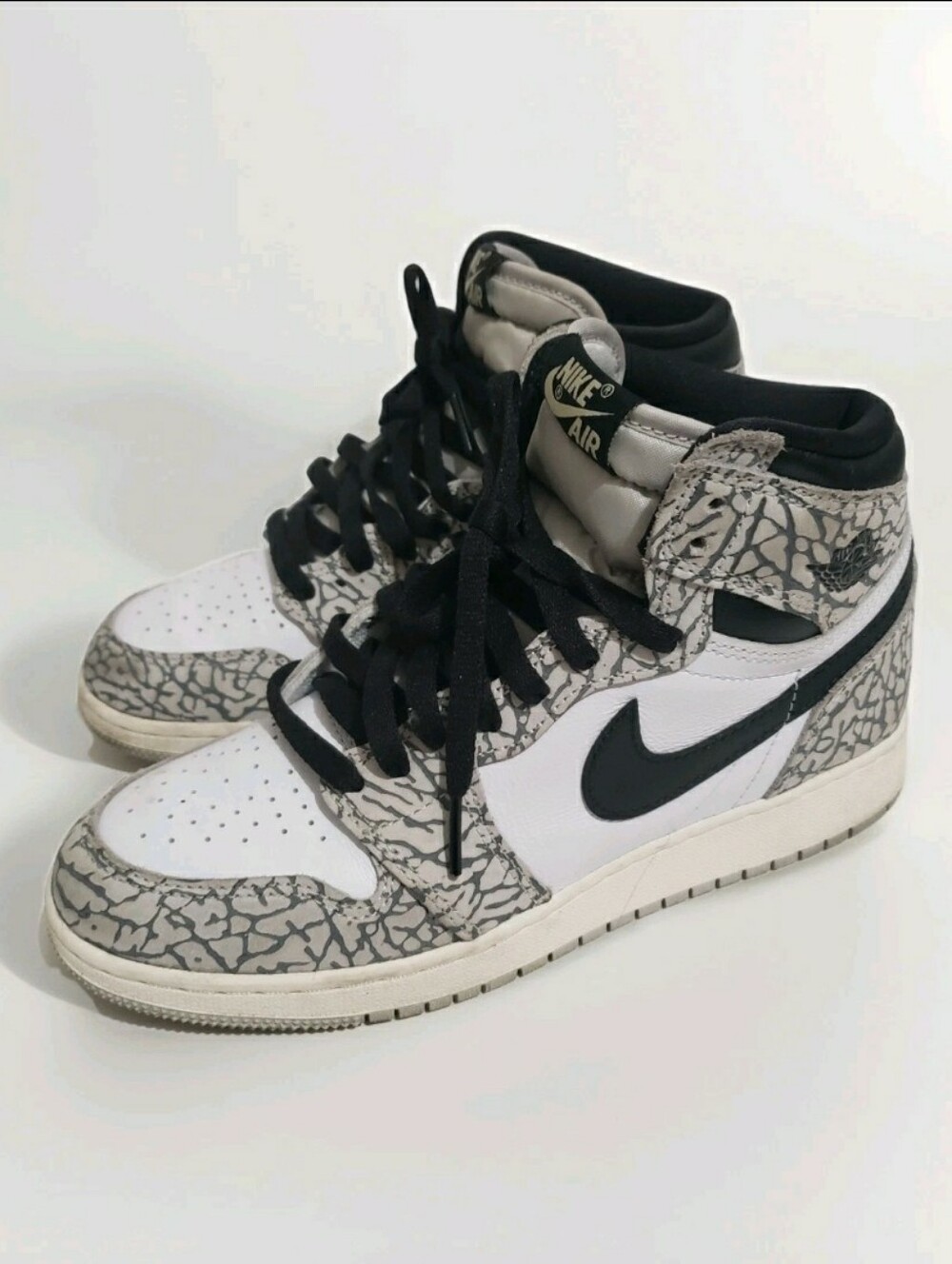 Nike Air Jordan 1 Retro High OG GS White Cement Elephant FD1437-052 Size 6Y Kept